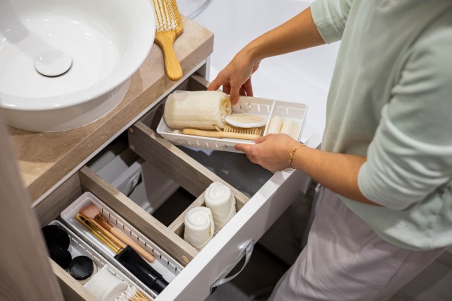 The Benefits of Switching to Organic Beauty Products: What You Need to Know